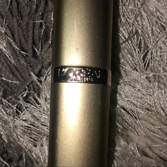 L’ORÉAL LIPSTICK (260 RASPBERRY RUSH) 👄 - Picture 3 of 6